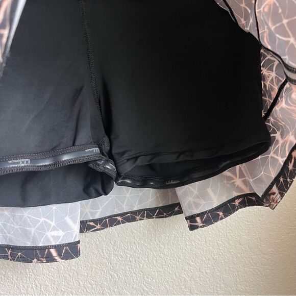 Lululemon Pace Rival Skirt II *4-way Stretch 
Sugar Crush Multi / Black - Picture 6 of 9